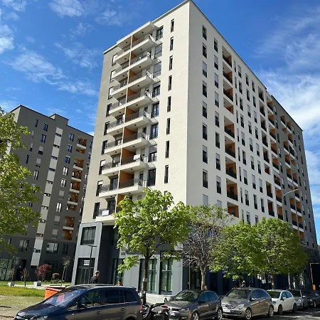 Apartman Penthouse Zirkon Apartament *