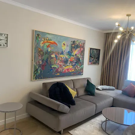 Penthouse Zirkon Apartament Апартаменты Тирана